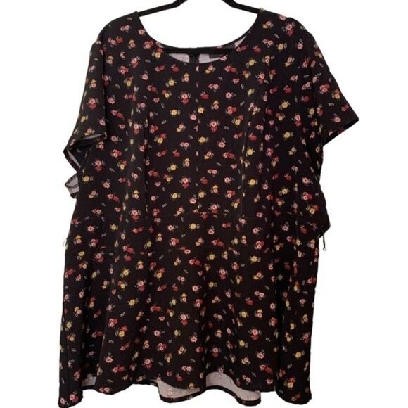Lane Bryant Black Floral Short Sleeve Zipper Back Blouse Size 28 - Picture 1 of 7